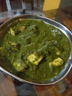 पालक पनीर (palak paneer recipe in Hindi) रेसिपी मुख्य फोटो