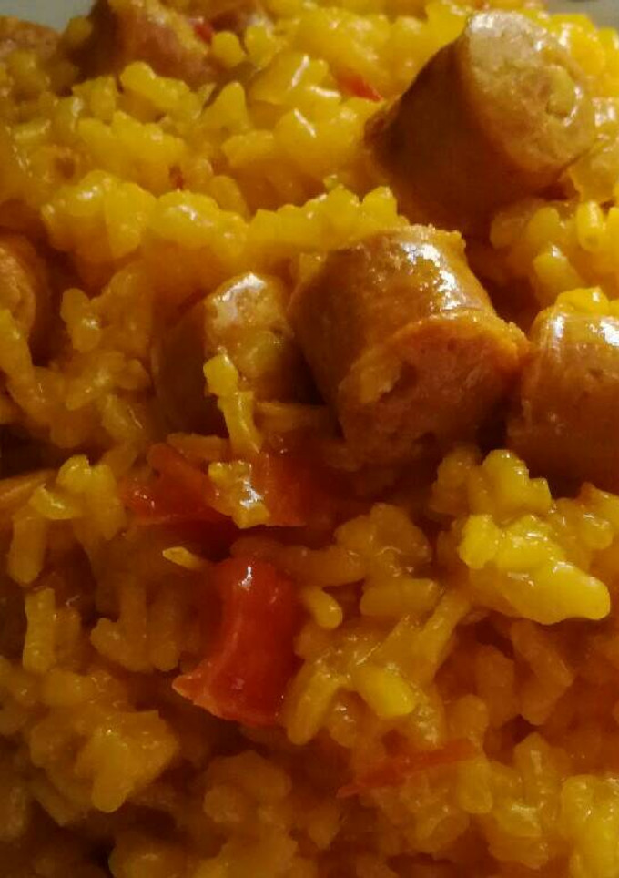 Una foto de Arroz con salchichas frescas de cerdo