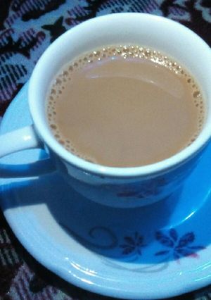 গুড়ের দুধ চা রেসিপি রেসিপির প্রধান ছবি