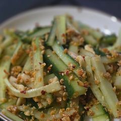 A picture of Asian cucumber salad.