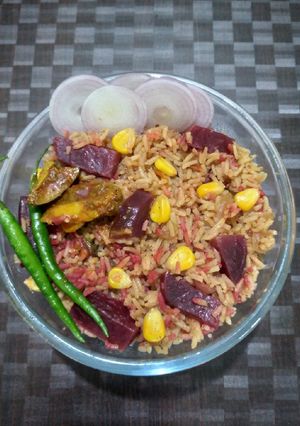 A picture of Beetroot -Corn Pulao.