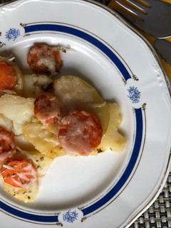 Una foto de Patatas gratinadas con “queso Mahón”