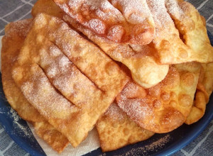 Ropogós csöröge maradék kovászból recept fotója