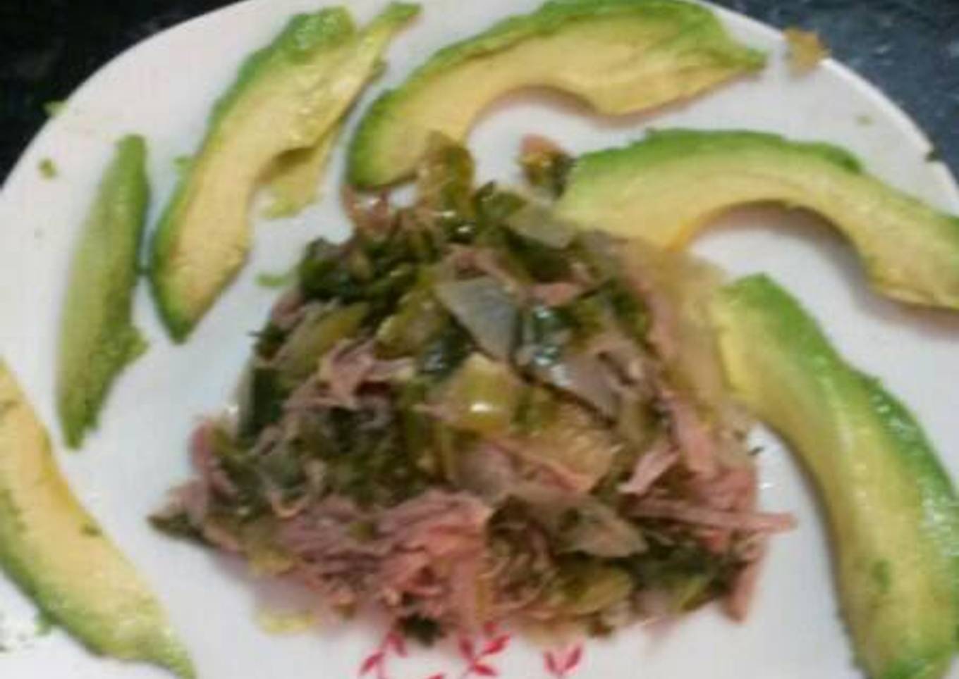 Tinga verde de res