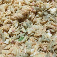A picture of Tuna pasta salad.