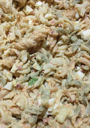 A picture of Tuna pasta salad.