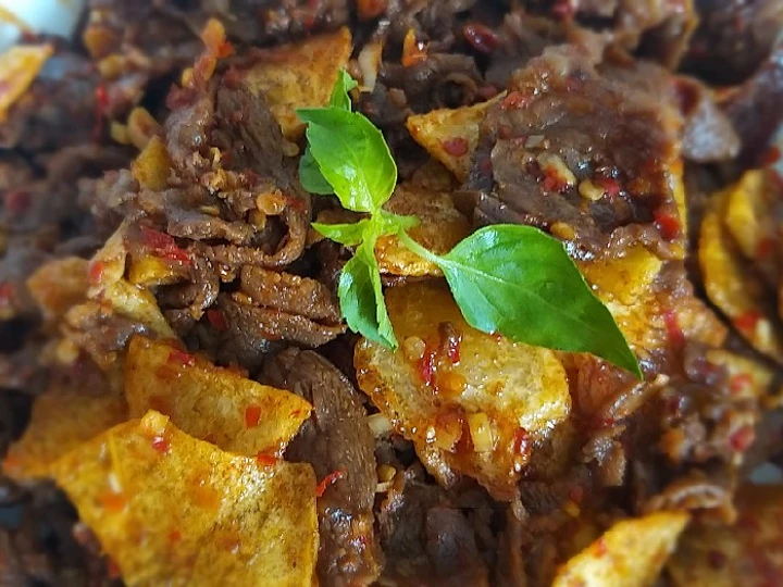 Langkah Mudah untuk Membuat Resep Beef slice kentang balado sereh yang Lezat Sekali