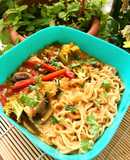 Curry rojo de salmón con fideo ramen