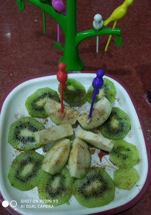 A picture of Fruit chaat.