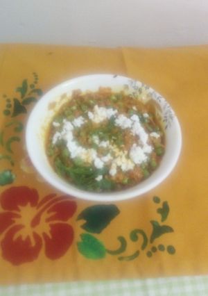 खोया मटर (Khoya Matar recipe in Hindi) रेसिपी मुख्य फोटो