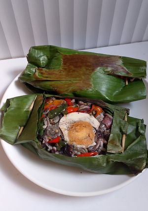 Foto resep Nasi Bakar Cumi Hitam Telur Asin