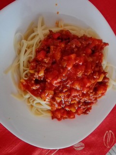Una foto de Salsa boloñesa con tallarines