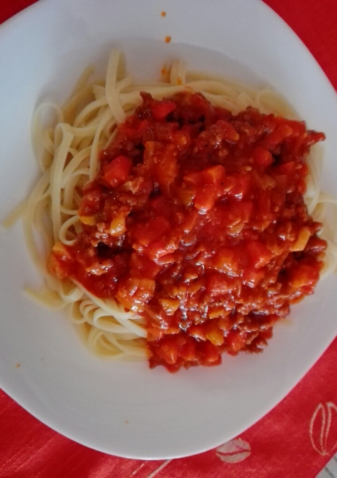 Una foto de Salsa boloñesa con tallarines