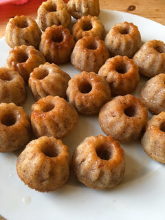 Mini-Mandelkuchen mit Zimtsirup Rezepthauptbild