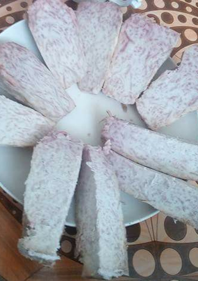 A picture of Boiled Arrow root.