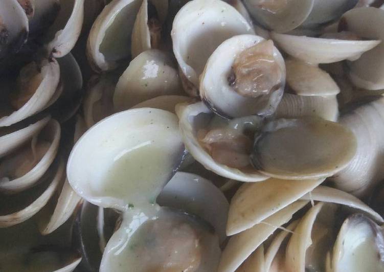 Almejas a la marinera