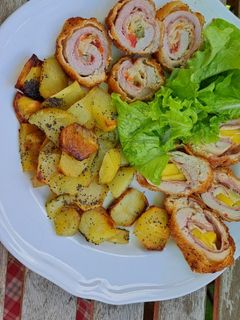 Mangós gordon bleu és csalamádés gordon bleu mákos sült burgonyával recept fotója