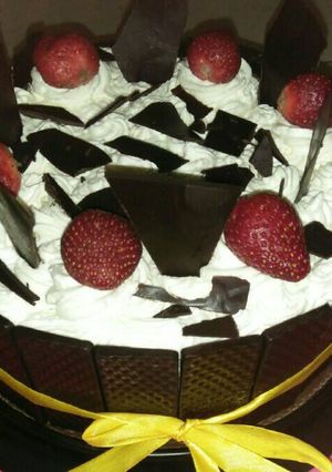 Foto resep Black fores panggang/cake ultah