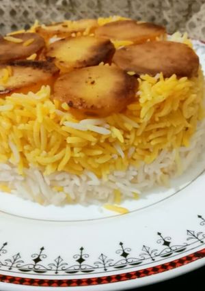 A picture of Persian Rice with Potato Tahdig.