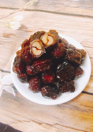Hình của món Mứt chôm chôm.
