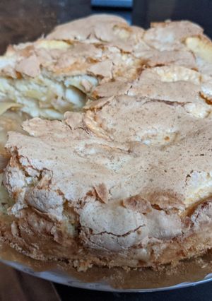 A picture of Easy Apple Charlotte pie.