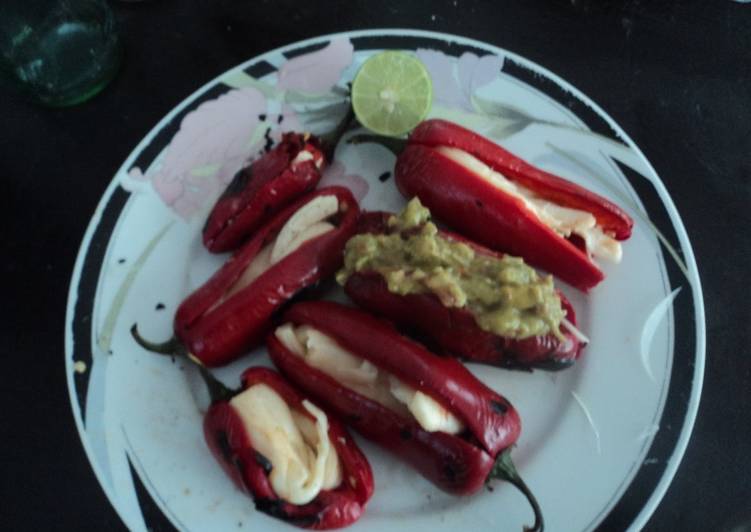 Chiles jalapeños endulzados y rellenos de queso que no pican el geras