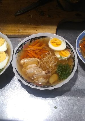 Una foto de Sopa de pollo especial