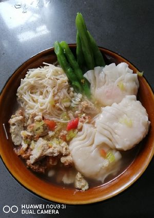 A picture of Noodle Soup.
