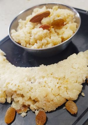 प्रसादाचा शिरा (shira recipe in marathi) रेसिपी चे मुख्य फोटो 