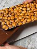 Turrón casero de guirlache en Mambo