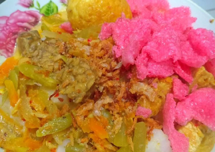 Bumbu Membuat 008. Lontong sayur, Lezat Sekali