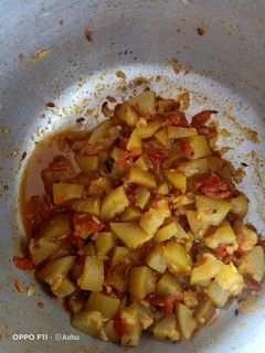 लौकी की सब्जी (Lauki ki sabzi recipe in Hindi) रेसिपी मुख्य फोटो