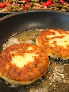 A picture of Leftover Mashed Potato Croquettes with Cheese & Green Onions.