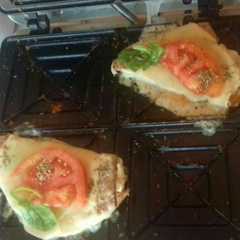 Una foto de Mixto, emparedado vegetariano