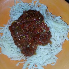 Spaghetti with sauce A picture of Spaghetti with sauce.