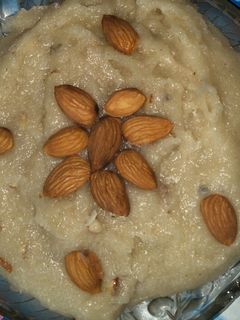 सूजी का हलवा (sooji ka halwa recipe in Hindi) रेसिपी मुख्य फोटो