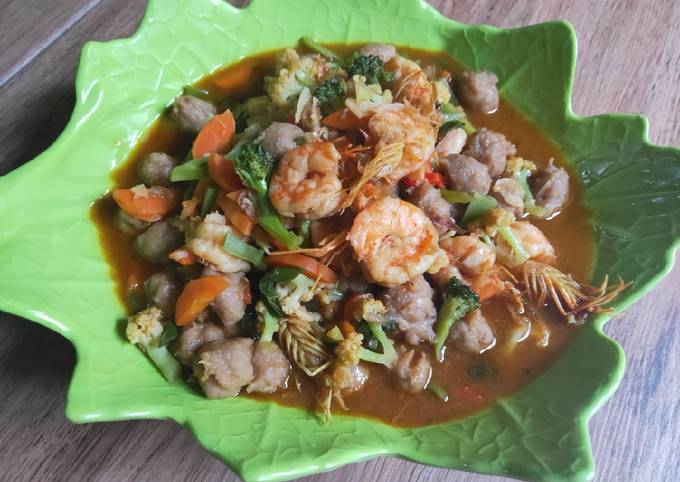 Resep Tumis Udang Brokoli Bakso Saus Tiram Oleh Yulia Lia Cookpad