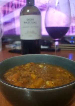 Una foto de Cazuela de Lentejas a la Criolla