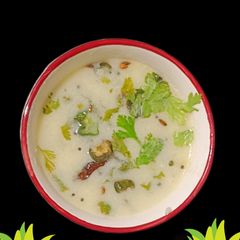 A picture of Gujarati Bhindi Kadhi.