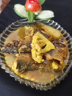 সব্জী দিয়ে  বাটা মাছ(Sabji diya Bata mach recipe in bengali) রেসিপির প্রধান ছবি
