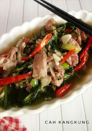 Foto resep Cah Kangkung Siram Iga