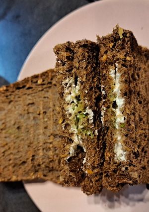 Une photo de Croque pesto ail des ours