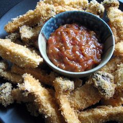 Crumbed King Oyster Mushrooms A picture of Crumbed King Oyster Mushrooms.