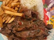 Una foto de salsa de orégano de peruana