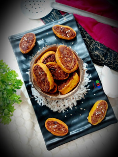ભાખરવડી (Bhakharwadi Recipe In Gujarati) રેસીપી મુખ્ય ફોટો