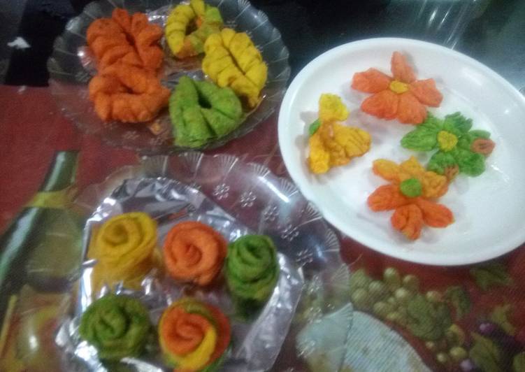 Mava Gujiya and flower Mathri