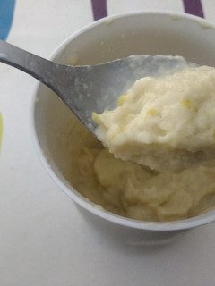 Una foto de Helado de manzana y plátano sin azúcar ni edulcorante
