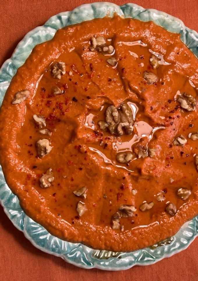 Una foto de Muhammara libanesa (mouhammara)