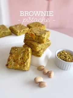 Una foto de Brownies de pistacho