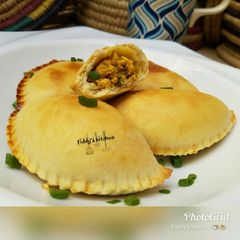 A picture of Mini meatpie.